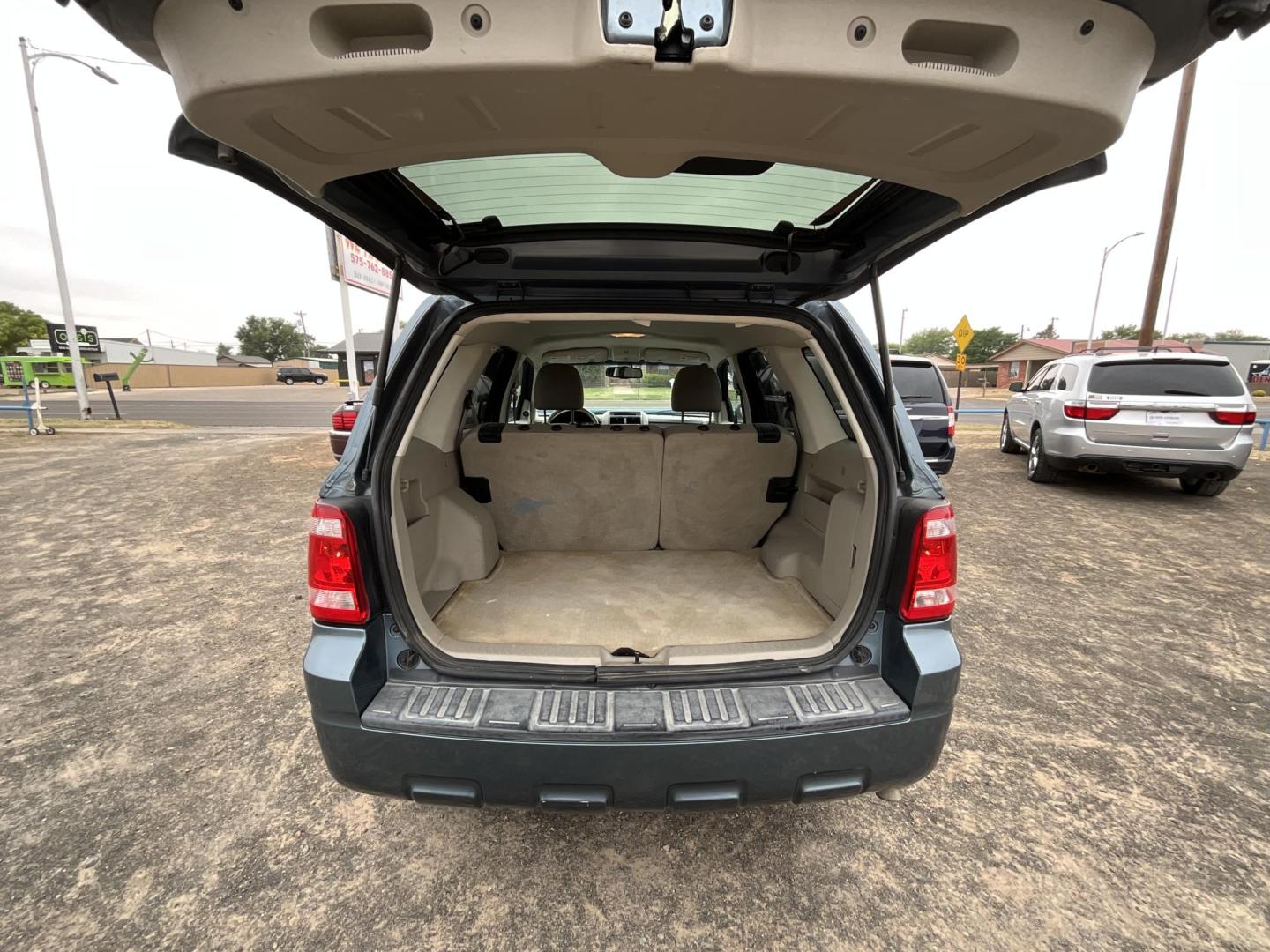 2012 Blue Ford Escape (1FMCU0DG9CK) , located at 821 N. Prince Street, Clovis, NM, 88101, (575) 762-8852, 34.406643, -103.195999 - Photo#8