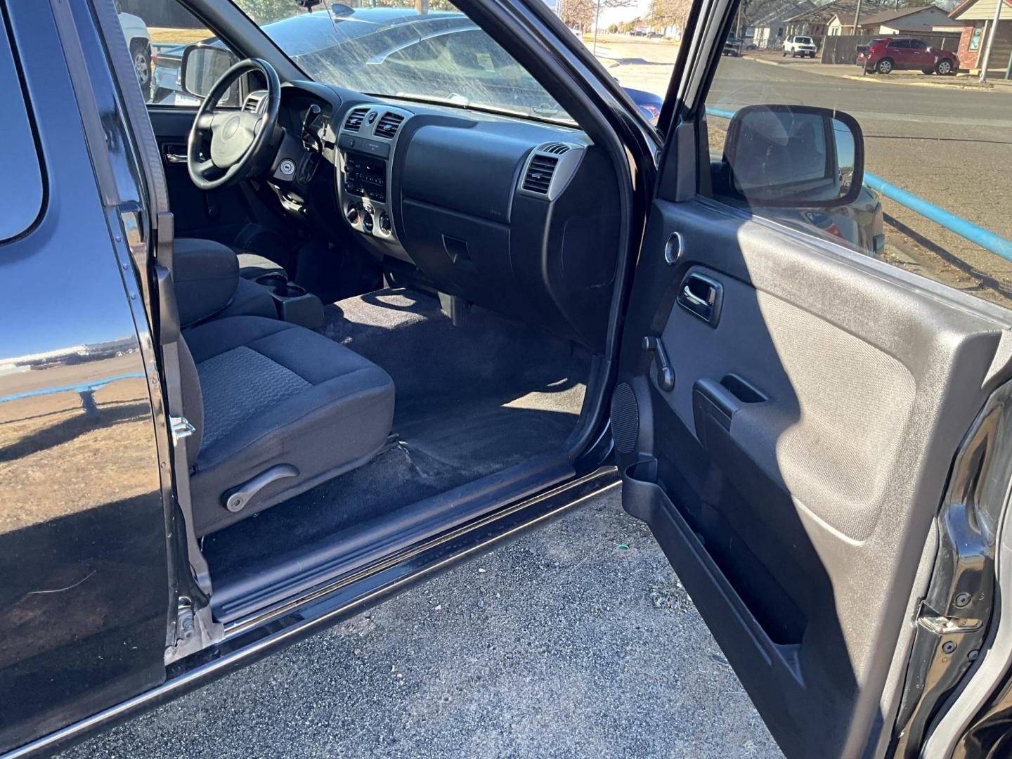 2010 Black Chevrolet Colorado (1GCESBD99A8) , located at 821 N. Prince Street, Clovis, NM, 88101, (575) 762-8852, 34.406643, -103.195999 - Photo#6