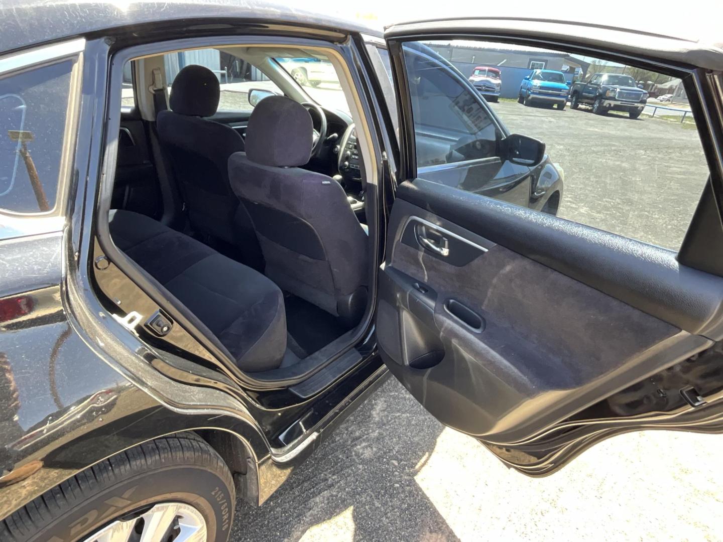 2013 Black Nissan Altima 2.5 S (1N4AL3APXDC) with an 2.5L L4 DOHC 16V engine, located at 821 N. Prince Street, Clovis, NM, 88101, (575) 762-8852, 34.406643, -103.195999 - Photo#3