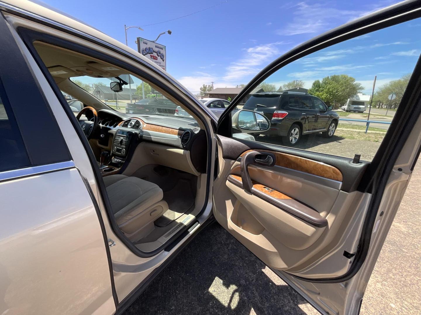 2008 Tan Buick Enclave CX FWD (5GAER13758J) with an 3.6L V6 DOHC 24V engine, 6-Speed Automatic Overdrive transmission, located at 821 N. Prince Street, Clovis, NM, 88101, (575) 762-8852, 34.406643, -103.195999 - Photo#5