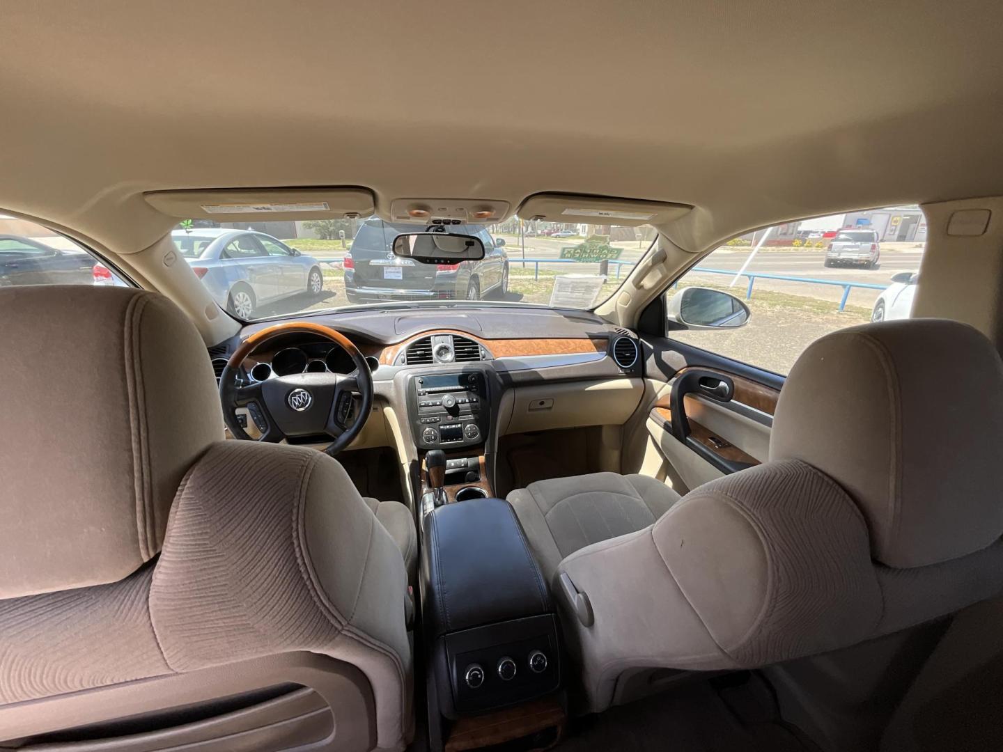 2008 Tan Buick Enclave CX FWD (5GAER13758J) with an 3.6L V6 DOHC 24V engine, 6-Speed Automatic Overdrive transmission, located at 821 N. Prince Street, Clovis, NM, 88101, (575) 762-8852, 34.406643, -103.195999 - Photo#7