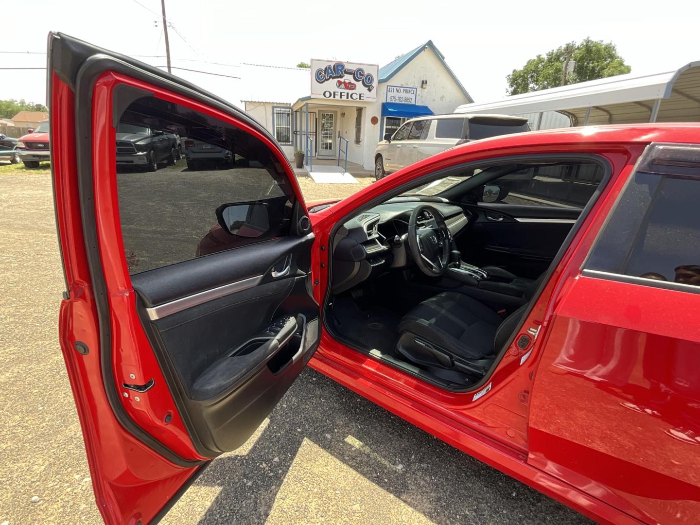 2016 Red /Black Honda Civic EX-T Sedan CVT (2HGFC1F34GH) with an 1.5L L4 DOHC 16V TURBO engine, CVT transmission, located at 821 N. Prince Street, Clovis, NM, 88101, (575) 762-8852, 34.406643, -103.195999 - Photo#5