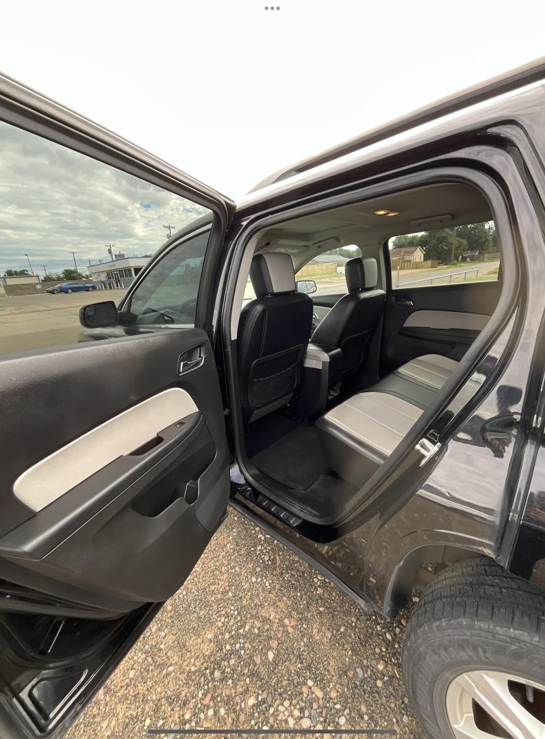 2014 GMC Terrain SLT1 AWD (2GKFLXE38E6) with an 3.6L V6 DOHC 24V engine, 6-Speed Automatic transmission, located at 821 N. Prince Street, Clovis, NM, 88101, (575) 762-8852, 34.406643, -103.195999 - Photo#6