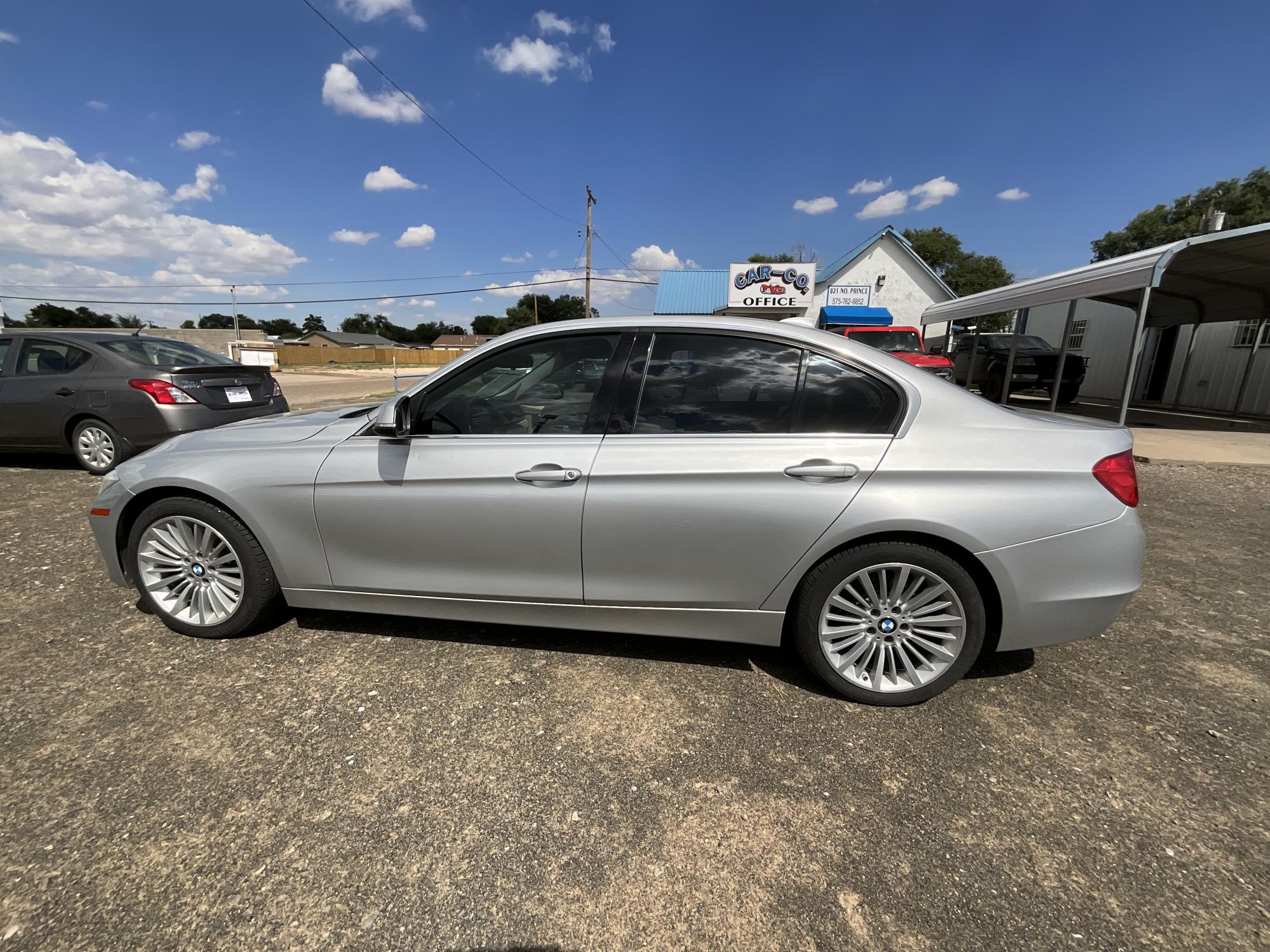photo of 2012 BMW 3-Series 328i 