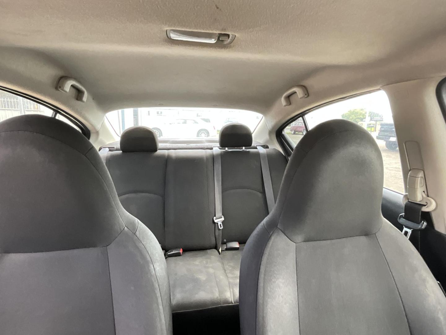 2016 Silver Nissan Versa 1.6 S 5M (3N1CN7AP5GL) with an 1.6L L4 DOHC 16V engine, 5M transmission, located at 821 N. Prince Street, Clovis, NM, 88101, (575) 762-8852, 34.406643, -103.195999 - Photo#9
