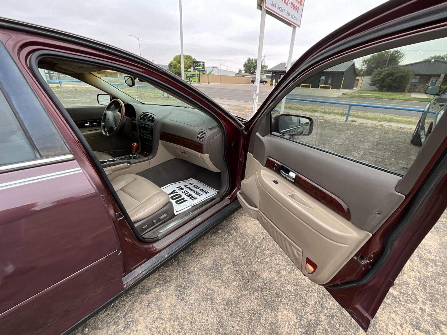 2001 Blue Lincoln LS V8 (1LNHM87A51Y) with an 3.9L V8 DOHC 32V engine, 5-Speed Automatic Overdrive transmission, located at 821 N. Prince Street, Clovis, NM, 88101, (575) 762-8852, 34.406643, -103.195999 - Photo#8