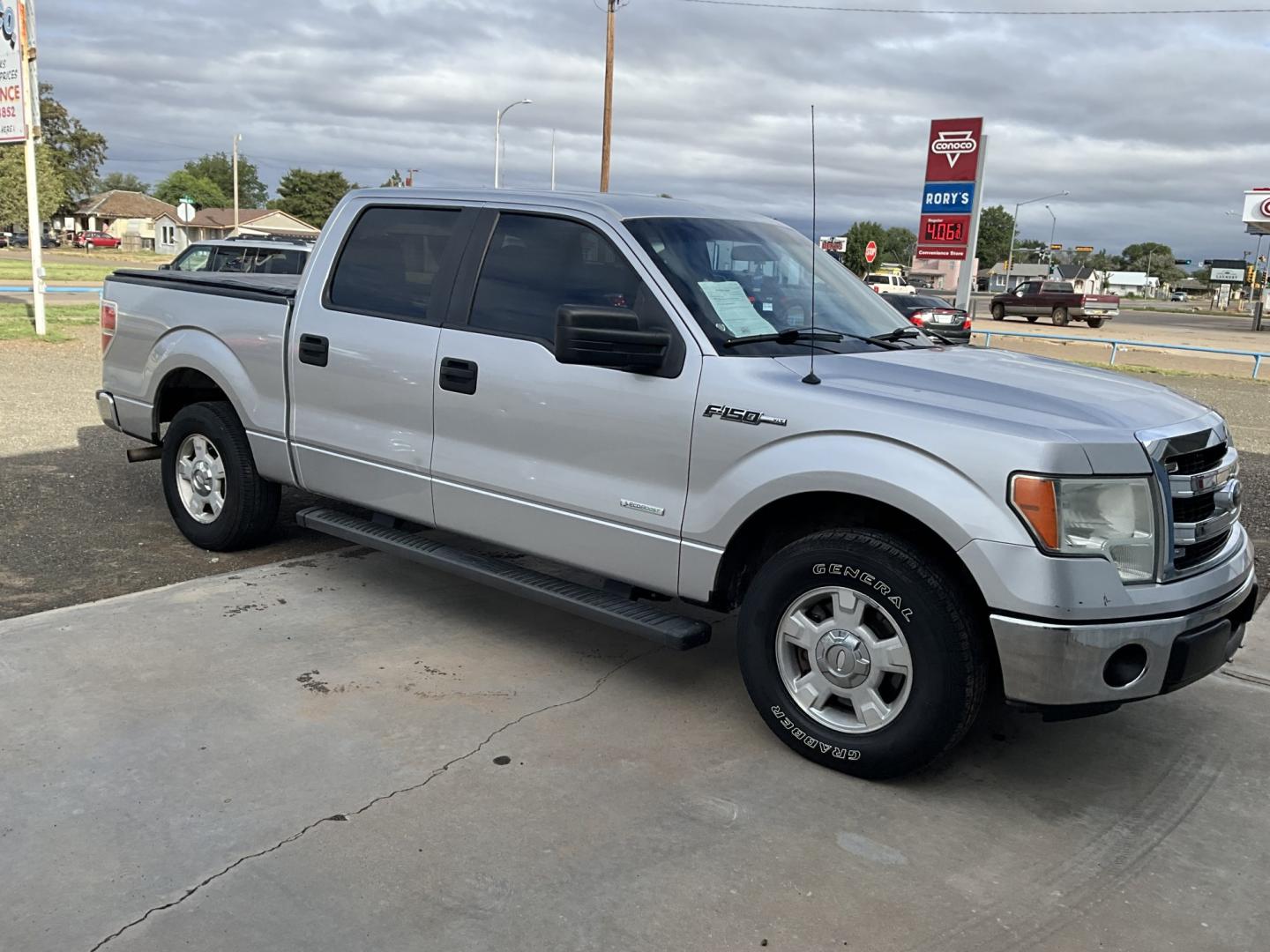 2013 Silver Ford F-150 Platinum SuperCrew 6.5-ft. Bed 2WD (1FTFW1CT4DF) with an 3.5L V6 TURBO engine, 6-Speed Automatic transmission, located at 821 N. Prince Street, Clovis, NM, 88101, (575) 762-8852, 34.406643, -103.195999- Photo#1